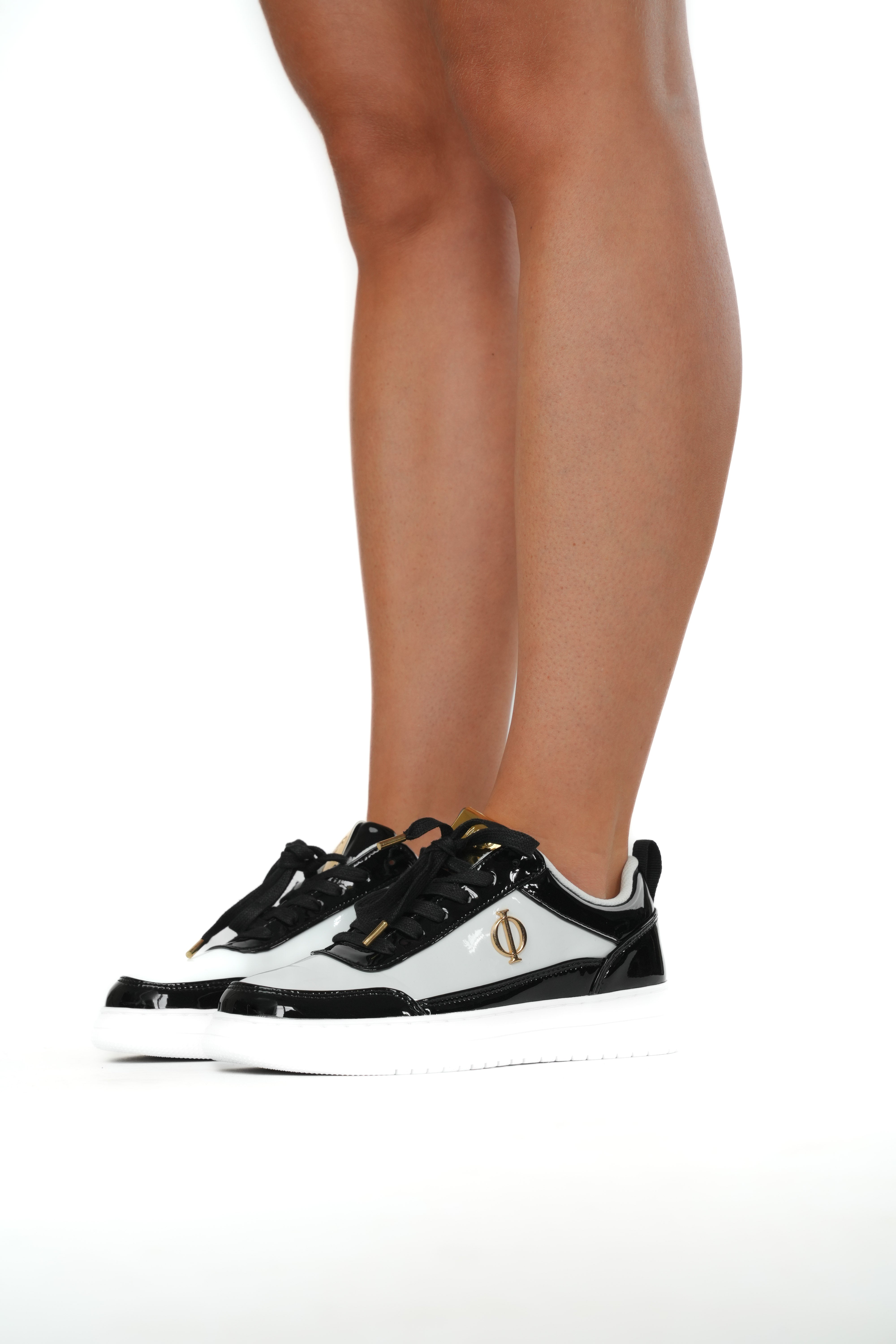 ILIMITO - Unisex Sneakers Black & White Ma boutique