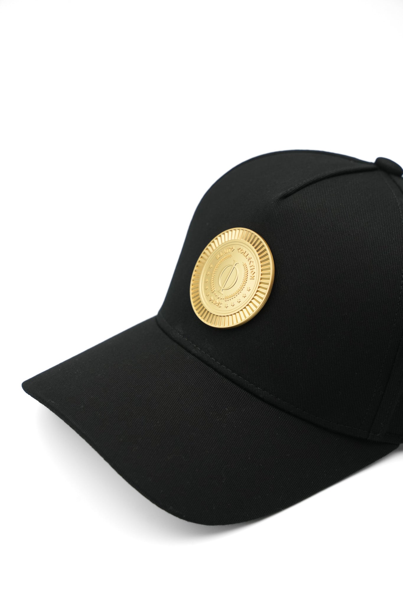 Cap with Gold Medal ILIMITO