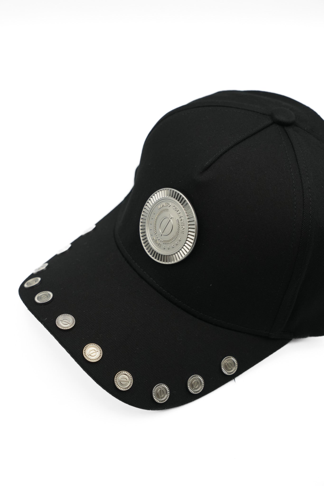 Cap with Silver Medals – Imperial Edition ILIMITO