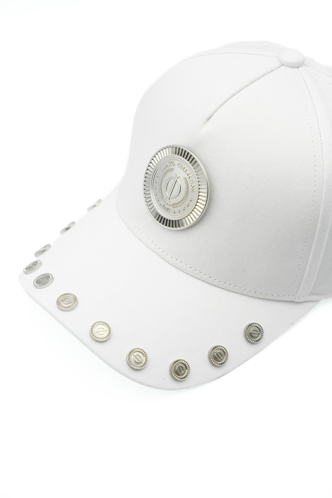 Cap with Silver Medals – Imperial Edition ILIMITO